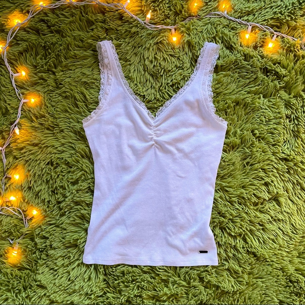 White Hollister tank